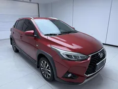 2022 Toyota Yaris L Zhixuan X 1.5L CVT Luxury Plus, красный — фото 3