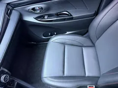 2022 Toyota Yaris L Zhixuan X 1.5L CVT Luxury Plus, красный — фото 13