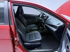2022 Toyota Yaris L Zhixuan X 1.5L CVT Luxury Plus, красный — фото 19