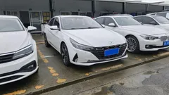2022 Hyundai Elantra 1.5L CVT LUX Premium, белый — фото 3