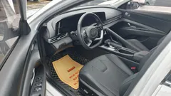 2022 Hyundai Elantra 1.5L CVT LUX Premium, белый — фото 5