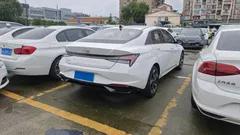 2022 Hyundai Elantra 1.5L CVT LUX Premium, белый — фото 10
