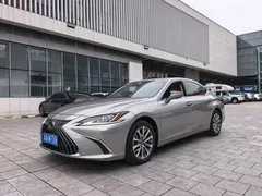 2022 Lexus ES 200 Excellence — фото 1