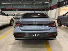 2023 Hyundai Elantra 1.5L CVT GLX Elite, синий — фото 10