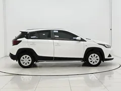 2022 Toyota Yaris L Zhixuan X 1.5L CVT Leading Plus, белый — фото 8