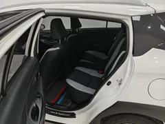 2022 Toyota Yaris L Zhixuan X 1.5L CVT Leading Plus, белый — фото 13