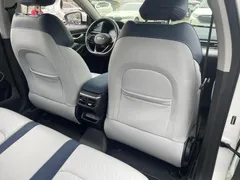 2022 Geely Emgrand 4th Gen 1.5L CVT Flagship, белый — фото 12