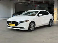 2023 Mazda Mazda3 2.0L AT, белый — фото 1