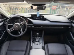 2023 Mazda Mazda3 2.0L AT, белый — фото 10