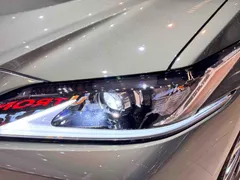 2021 Lexus ES 200 Excellence, зелёный — фото 9