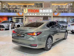 2021 Lexus ES 200 Excellence, зелёный — фото 26