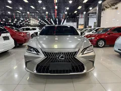 2022 Lexus ES 200 Excellence — фото 2