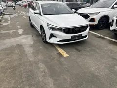 2022 Geely Emgrand 4th Gen 1.5L CVT Flagship, белый — фото 4