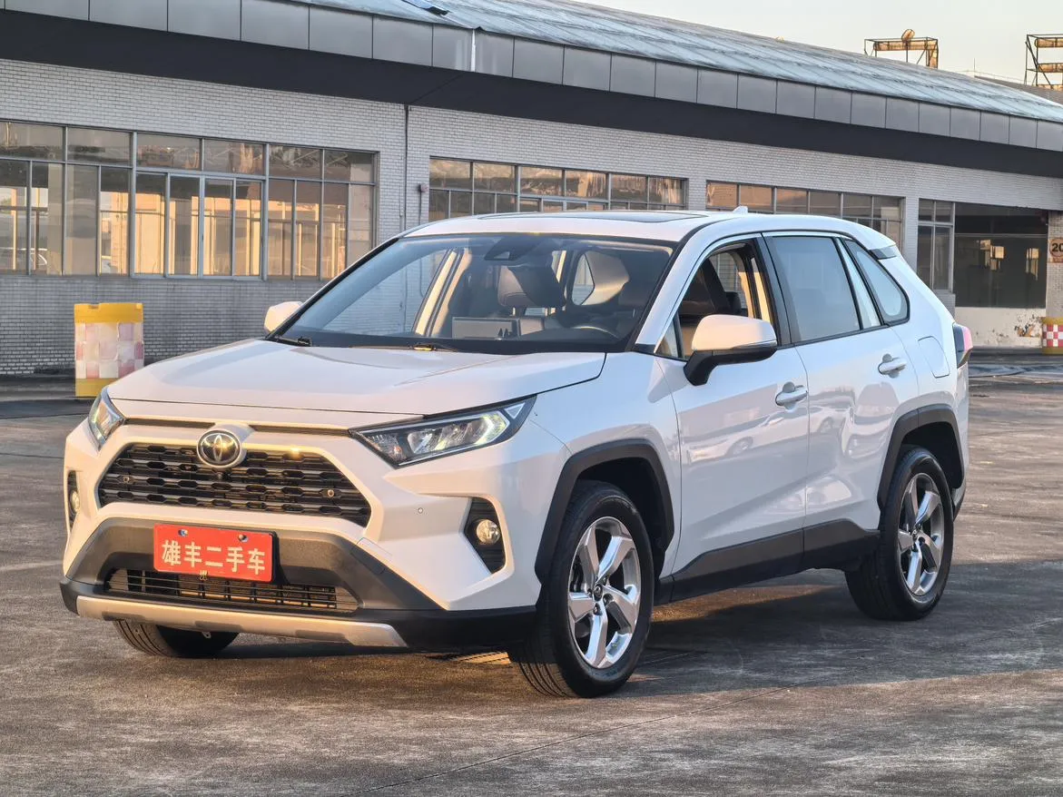 2022 Toyota RAV4 2.0L CVT 2WD Fashion Plus