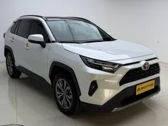 2023 Toyota RAV4 2.0L CVT 2WD Fashion Plus, белый — фото 3