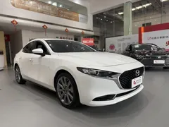2022 Mazda Mazda3 2.0L AT, белый — фото 4