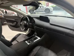 2022 Mazda Mazda3 2.0L AT, белый — фото 19