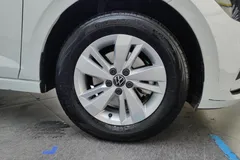 2023 Volkswagen Polo Plus 1.5L AT, белый — фото 5