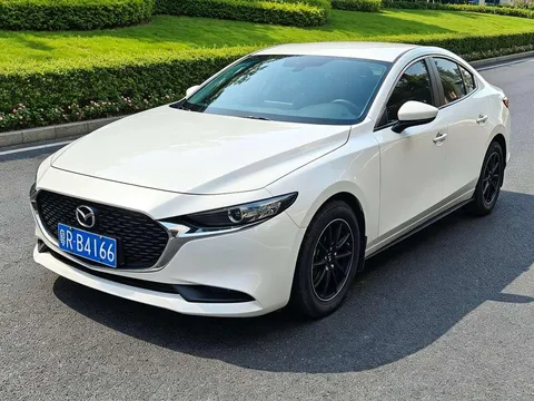 2021 Mazda Mazda3 2.0L AT