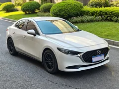 2021 Mazda Mazda3 2.0L AT, белый — фото 3