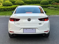 2021 Mazda Mazda3 2.0L AT, белый — фото 8