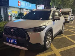 2022 Toyota Corolla Cross 2.0L Luxury, белый — фото 1