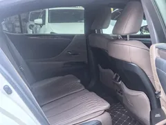 2021 Lexus ES 200 Excellence, белый — фото 11