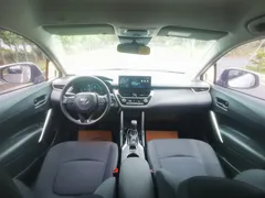 2023 Toyota Corolla Cross 2.0L CVT Elite, белый — фото 11