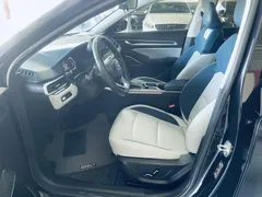 2022 Geely Emgrand 4th Gen 1.5L CVT Luxury, чёрный — фото 4