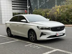 2022 Geely Emgrand 4th Gen 1.5L CVT Luxury, белый — фото 3