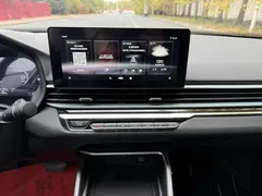 2022 Geely Emgrand 4th Gen 1.5L CVT Luxury, белый — фото 28