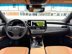 2022 Lexus ES 200 Excellence — фото 9