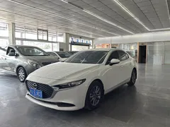 2023 Mazda Mazda3 2.0L AT, белый — фото 1