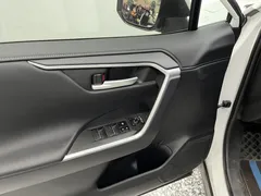 2022 Toyota Wildlander 2.0L 2WD Luxury Plus, белый — фото 6