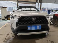 2022 Toyota Corolla Cross 2.0L Premium, белый — фото 1