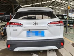 2022 Toyota Corolla Cross 2.0L Premium, белый — фото 7
