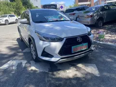 2022 Toyota Yaris L Zhixuan X 1.5L CVT Leading Plus, белый — фото 3