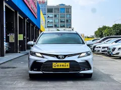 2021 Toyota Camry 2.0G Luxury, белый — фото 2