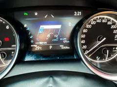 2021 Toyota Camry 2.0G Luxury, белый — фото 5
