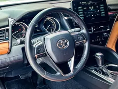 2021 Toyota Camry 2.0G Luxury, белый — фото 6