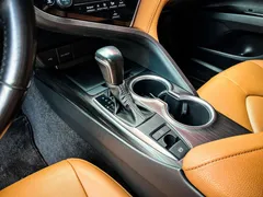 2021 Toyota Camry 2.0G Luxury, белый — фото 7