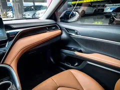 2021 Toyota Camry 2.0G Luxury, белый — фото 12