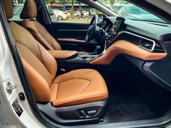2021 Toyota Camry 2.0G Luxury, белый — фото 14