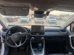 2021 Toyota RAV4 2.0L CVT 2WD Fashion Plus, белый — фото 12