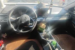 2022 Geely Emgrand 4th Gen 1.5L MT Luxury, белый — фото 14