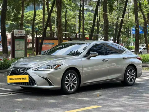 2022 Lexus ES 200 Luxury