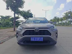2022 Toyota RAV4 2.0L CVT 2WD Urban — фото 2