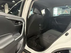 2023 Toyota RAV4 2.0L CVT 2WD, белый — фото 6