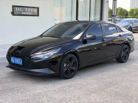 2022 Hyundai Elantra 1.5L CVT LUX Black Knight Limited Edition