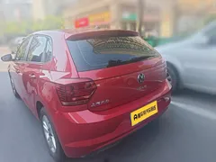 2023 Volkswagen Polo Plus 1.5L AT, красный — фото 4